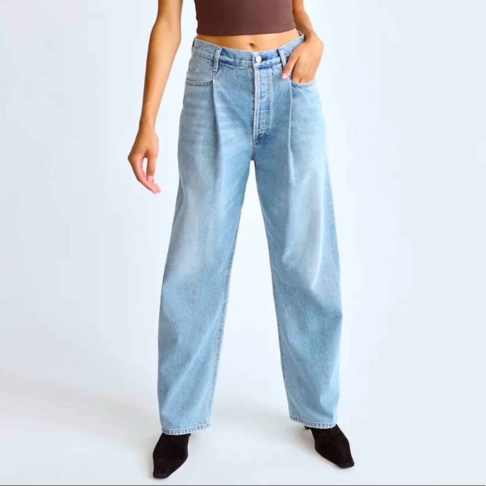 Front pleat jeans - Citizens of Humanity - a quality statement piece!